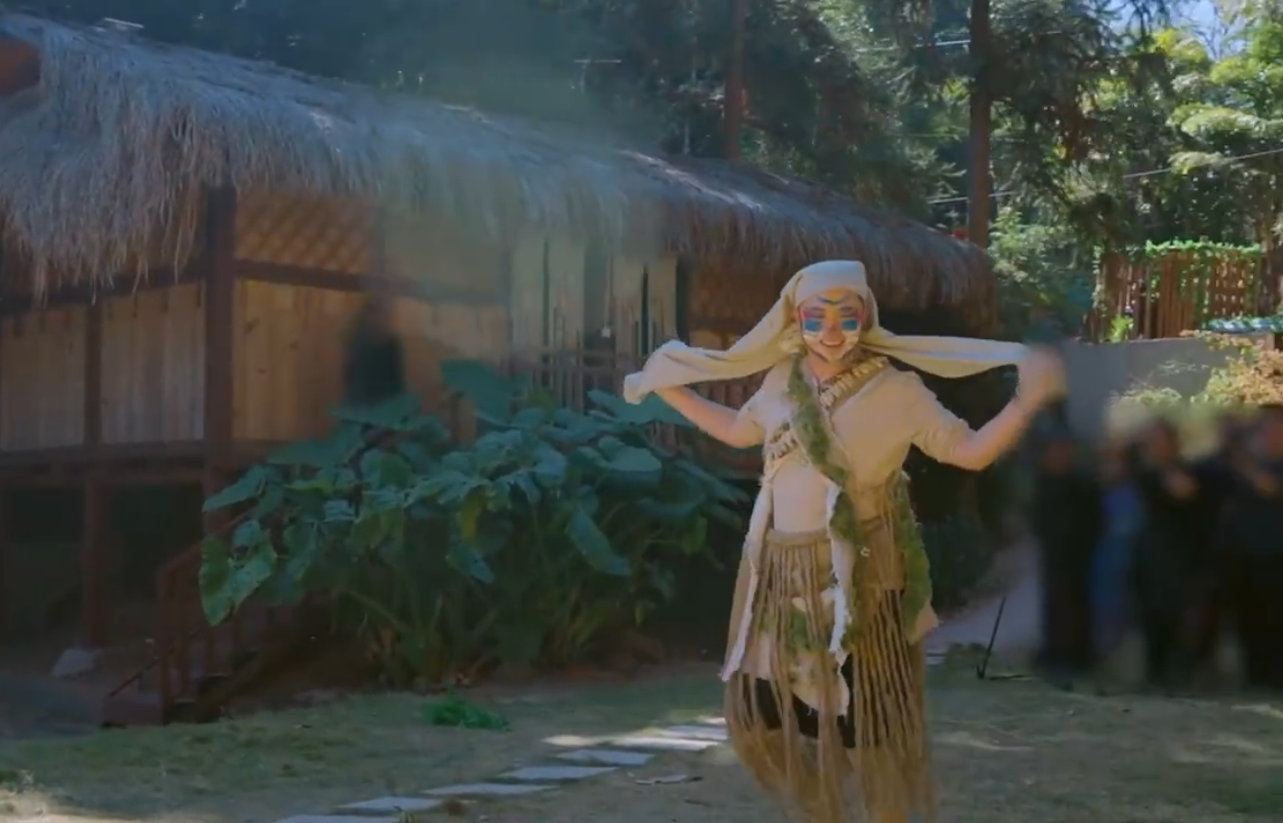 陈赫的五哈造型自带喜感buff 五哈野人团陈赫贡献新梗图 一看到陈赫这身野人装，