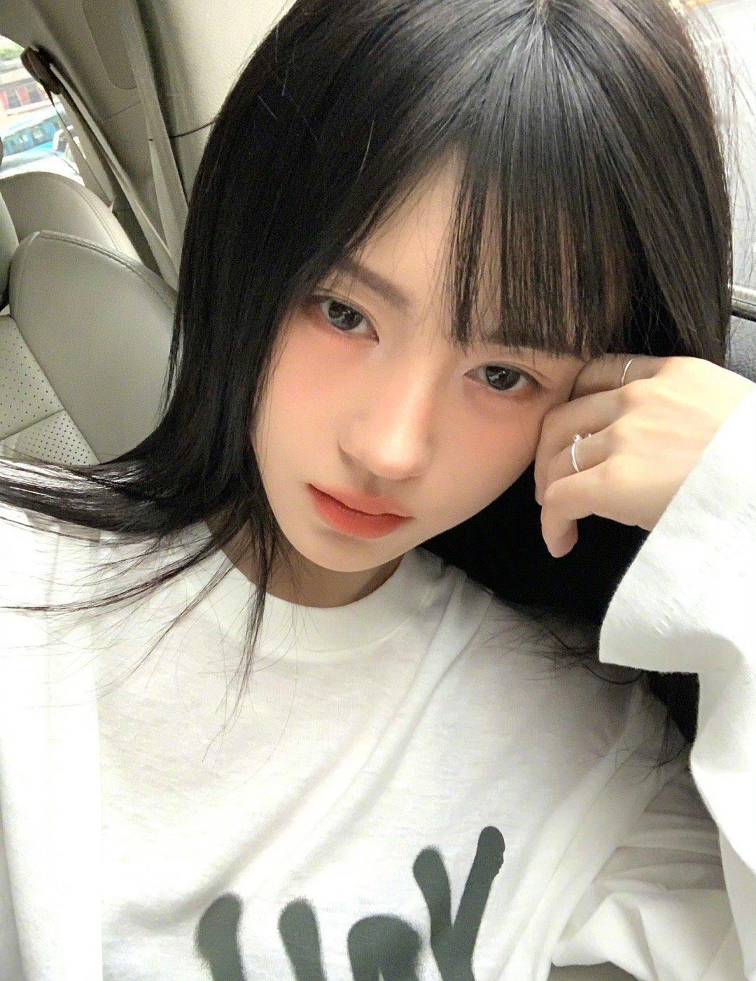 鞠婧祎大家假期快乐鞠婧祎大家假期快乐[打call]鞠婧祎假期库存一下 ​ ​​​