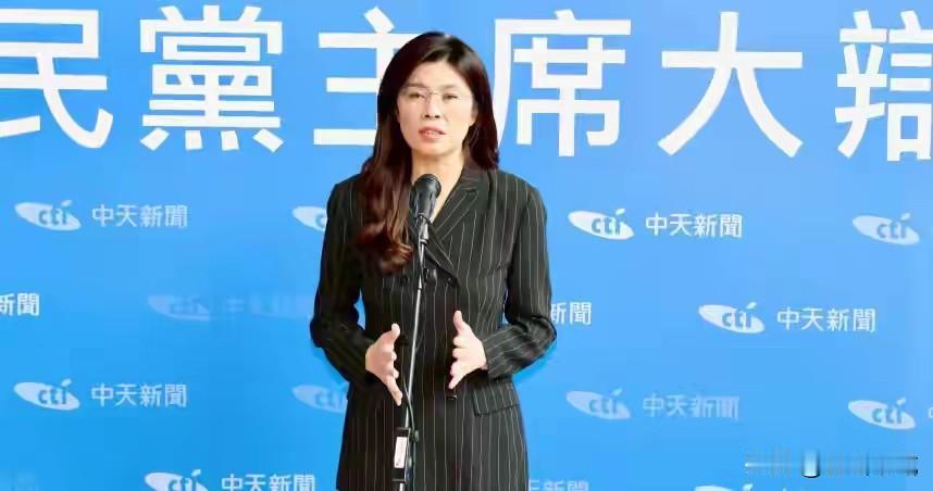 “怕就不要出来混了！”

当被问到去大陆交流会不会被贴标签、甚至被法办时，国民党