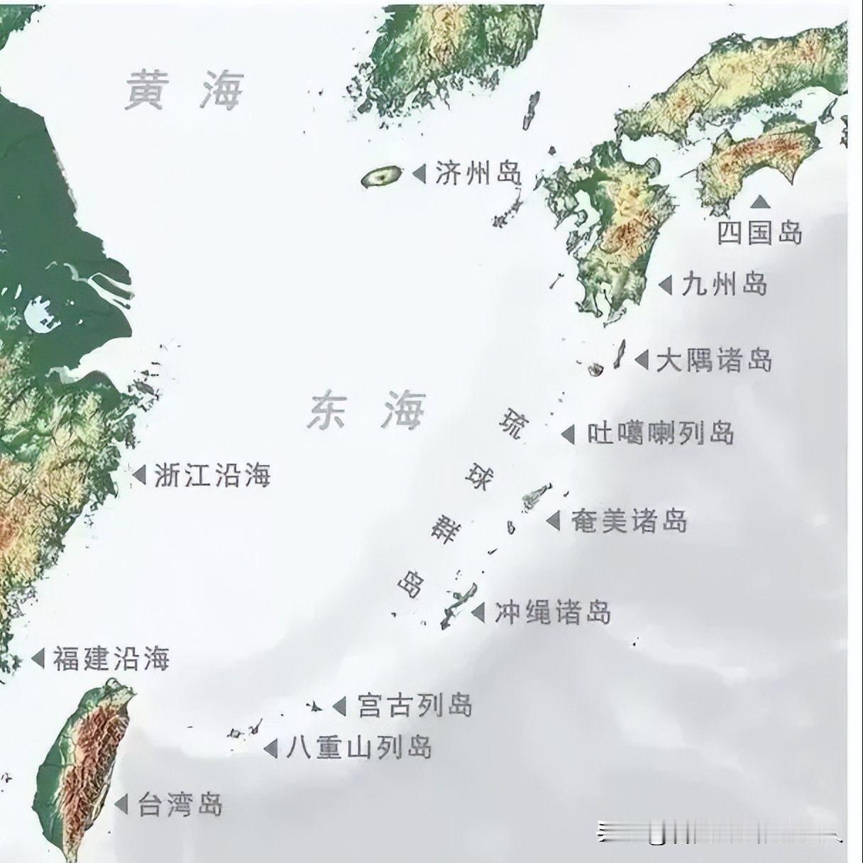 与那国岛距离台湾仅110公里，这段航程如今被日本自卫队的导弹发射车填满了。东京以