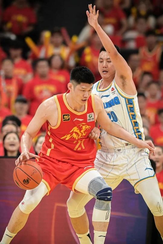 CBA新消息！8月5日，据篮球记者宋翔最新消息，CBA休赛期重磅消息传出，浙江广