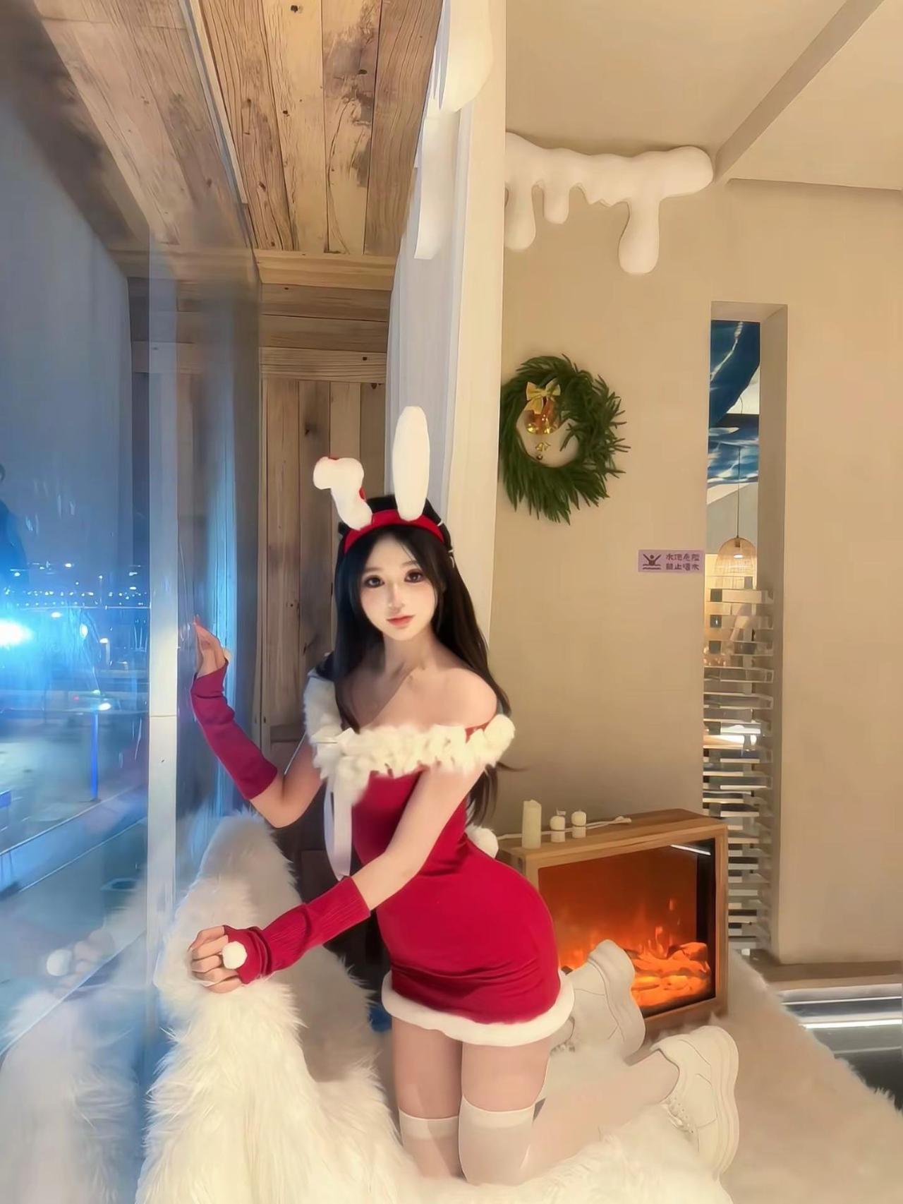 i need u  ^>៸៸៸៸<^