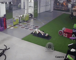 做了一个卷腹，然后从16点30分睡到19点23分[呲牙]