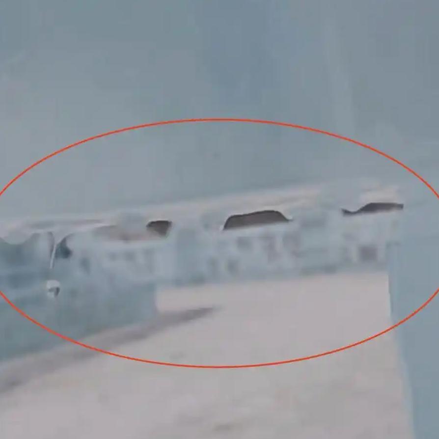 12月19日哈尔滨气温达到3.8℃，突破历史当日极值，导致冰雪大世界的冰雕出现化