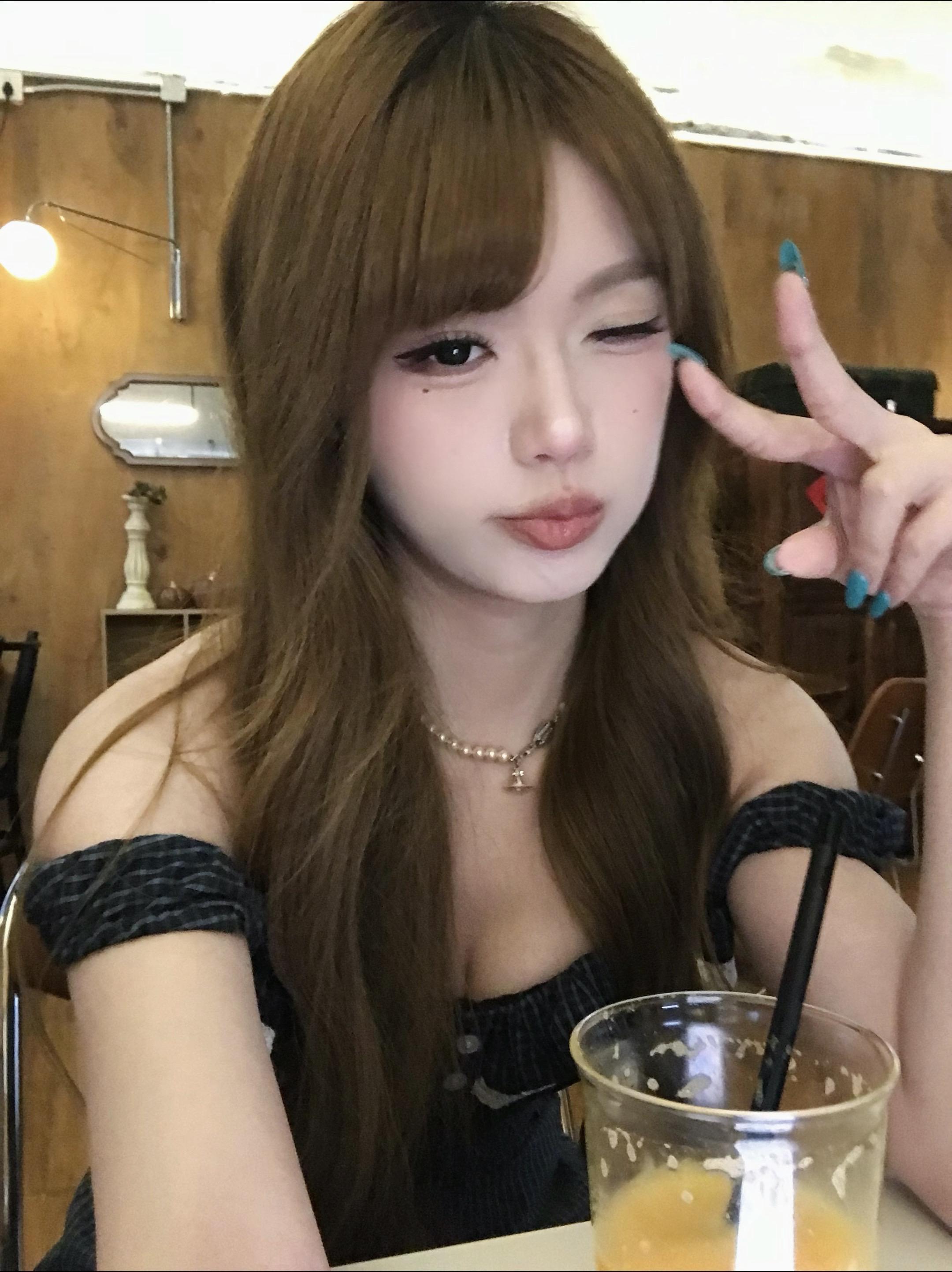 你的双眼让我陶醉片刻