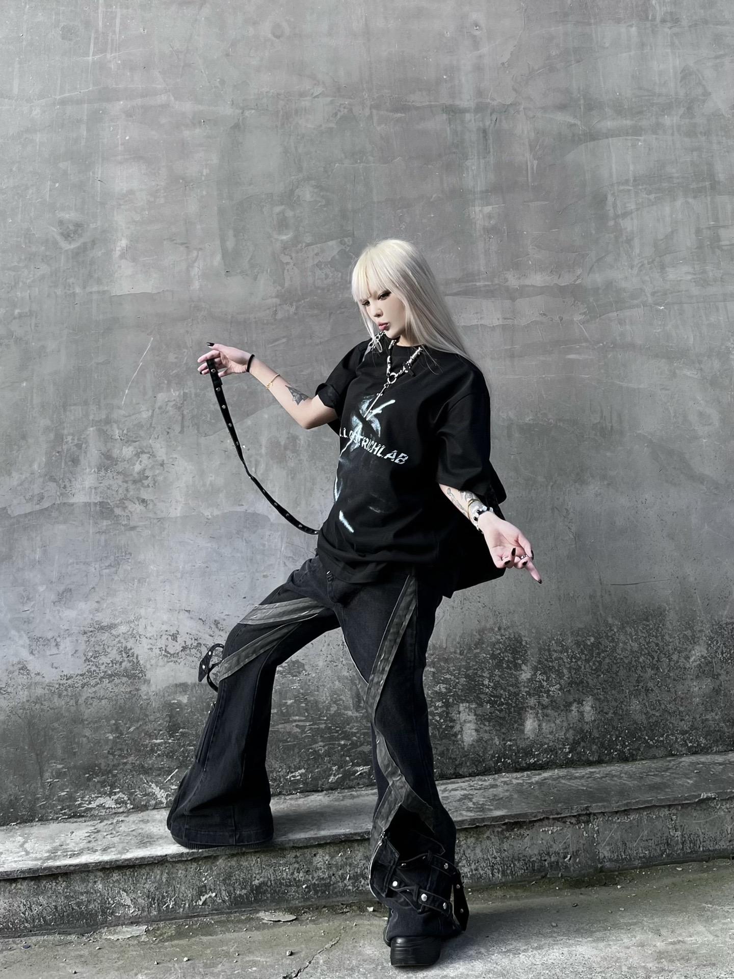 冷知识：男朋友趁你睡着后小声叫你宝宝、老婆、
好喜欢你什么的，也有可能是在被窝给别人发语音