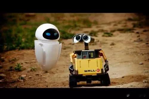 机器人 性别 尽管从外观设计、声音与行为模式上可以模拟性别特征，但从本质上说，人