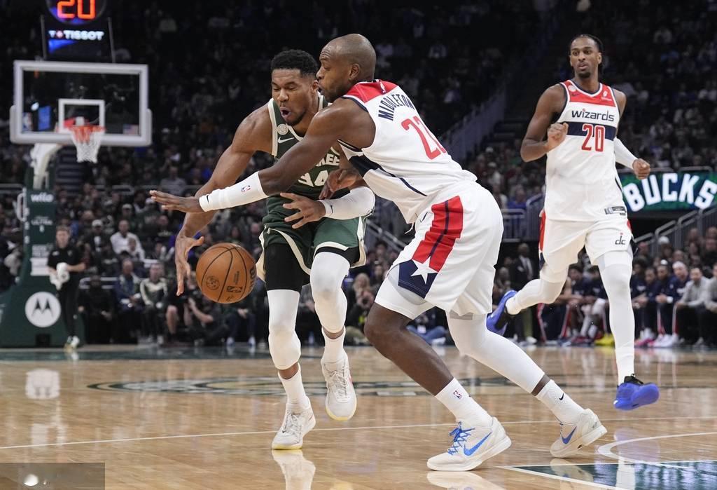 篮网队：托马斯40分2篮板、小波特16分6篮板4助攻、克拉克斯顿10分5篮板2助