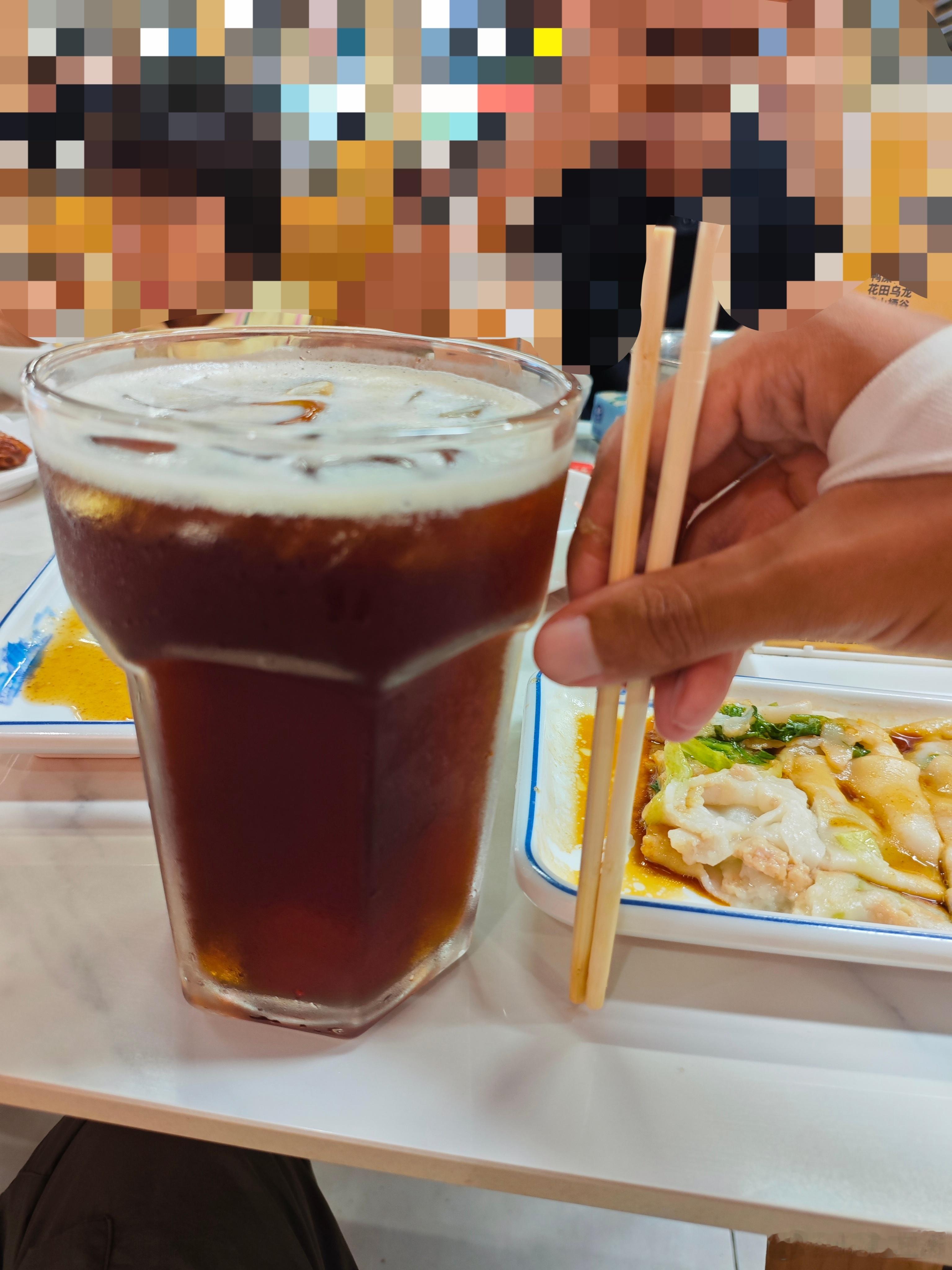 点了杯茶，没想到上来了这么大一杯打破了有些人对于南方的刻板印象
