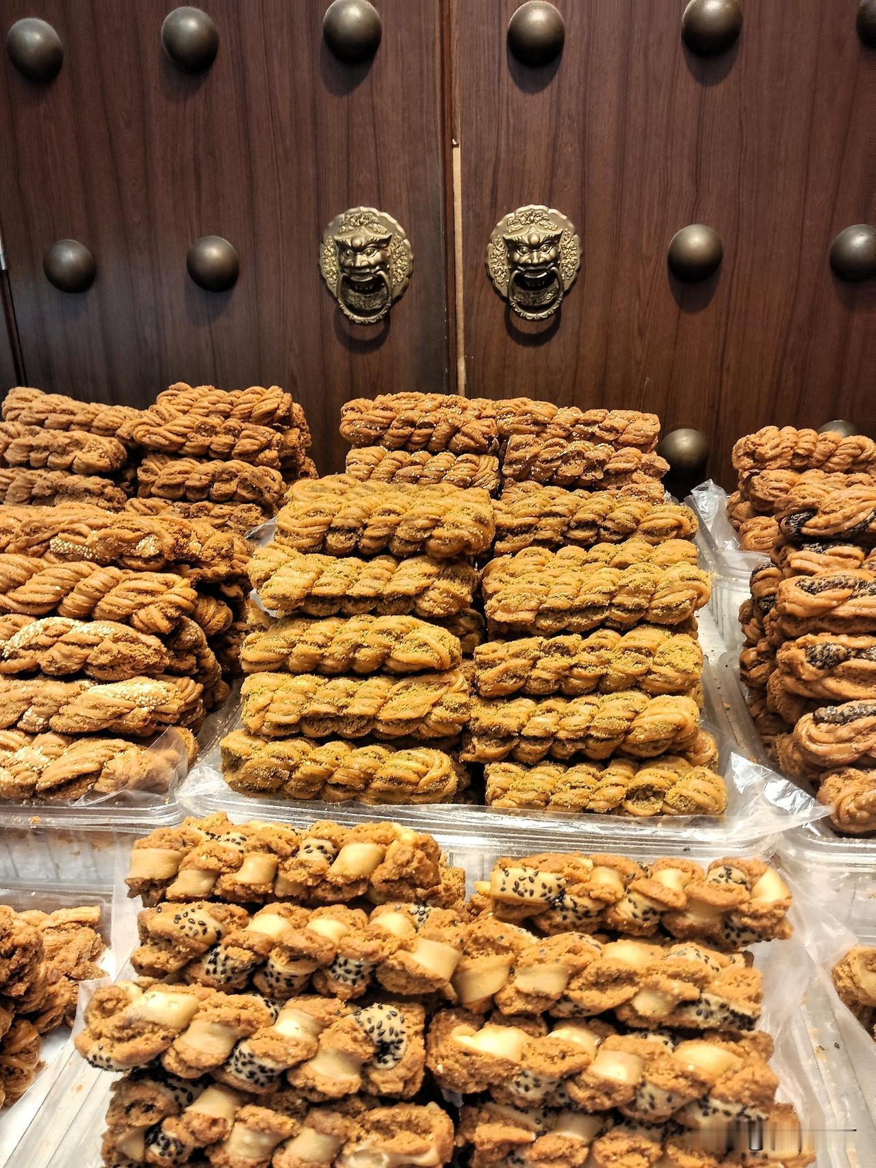 起起伏伏地中塬。