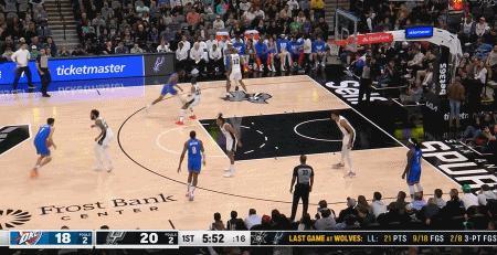 #nba# 北京时间3月1日，NBA常规赛继续进行，马刺坐镇主场迎战雷霆。第一节