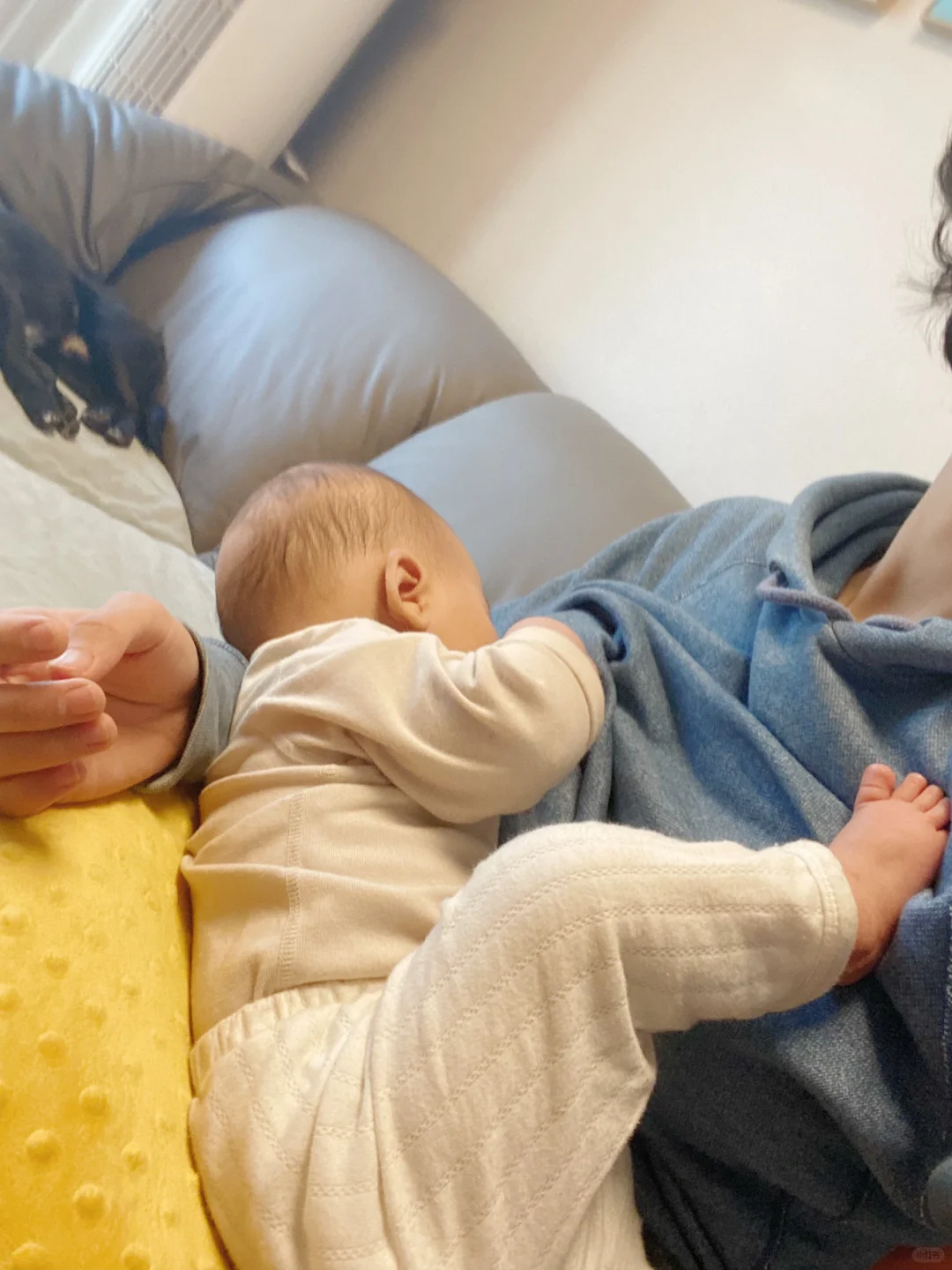 纯母乳亲喂两个多月成功戒夜奶睡12小时整觉