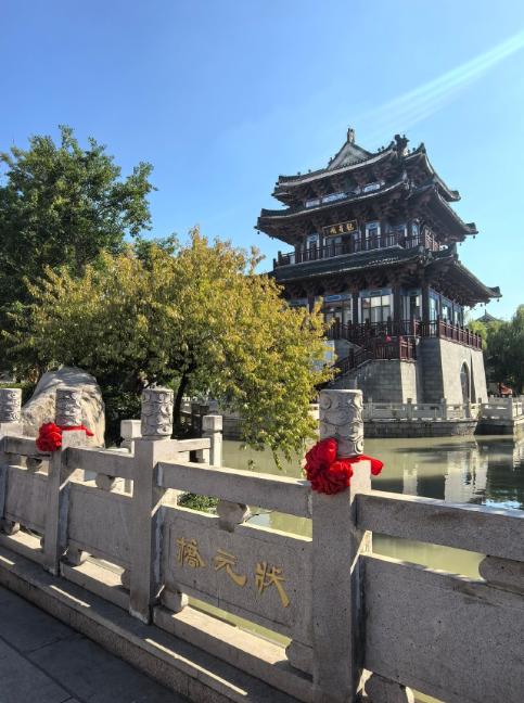 国庆节人气爆棚的河下！