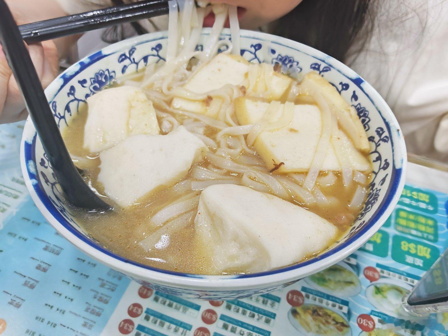 下星期就要去旅行了本来想着先减一点，到时候拍照好看一点。结果还是一点都没减下来?