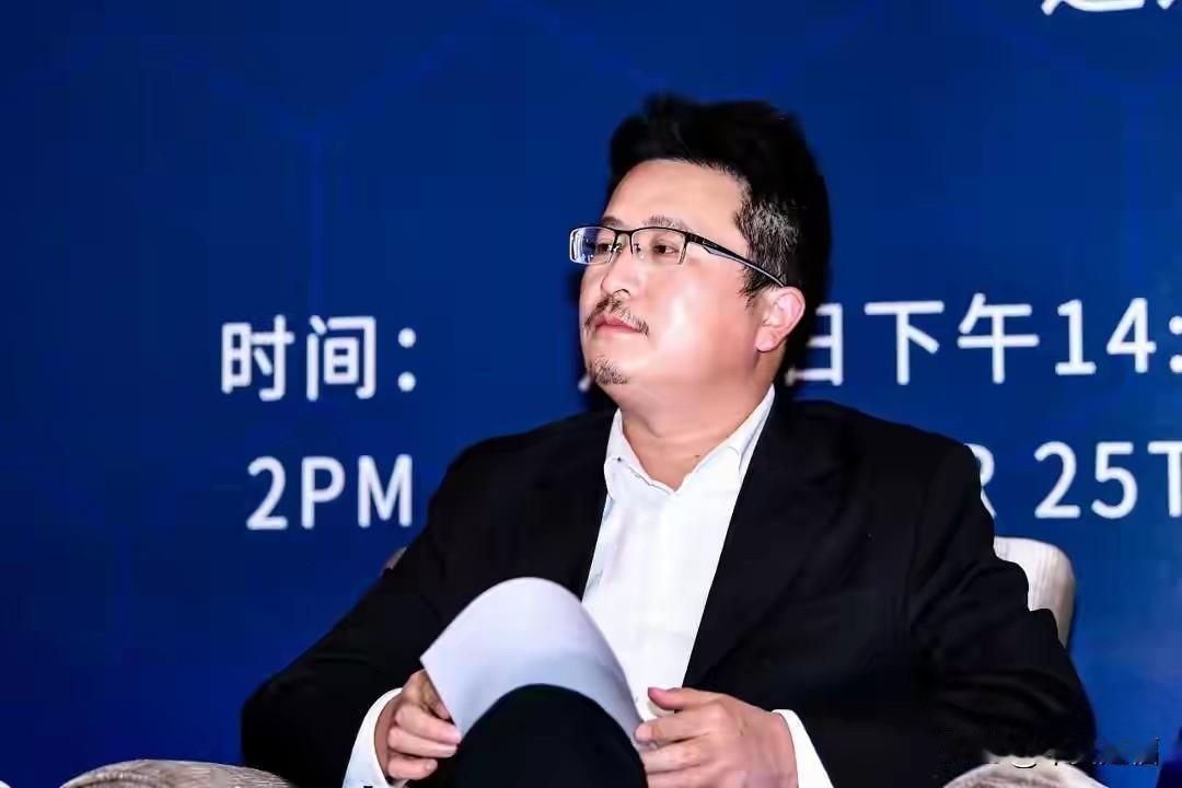 宋清辉：深圳机场方面应立即撤回监控视频 并诚恳向郑智化道歉
 
宋清辉这句喊话，