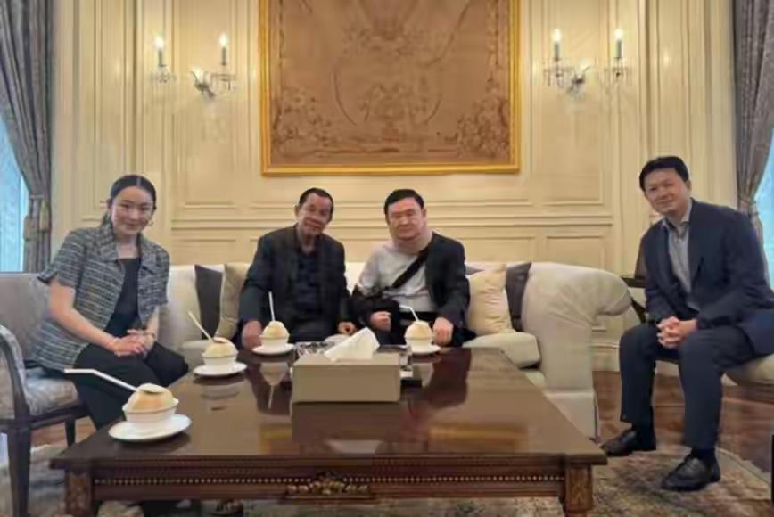 洪森父子背刺多年好友，大难临头之际，中方一锤定音，泰国改口了