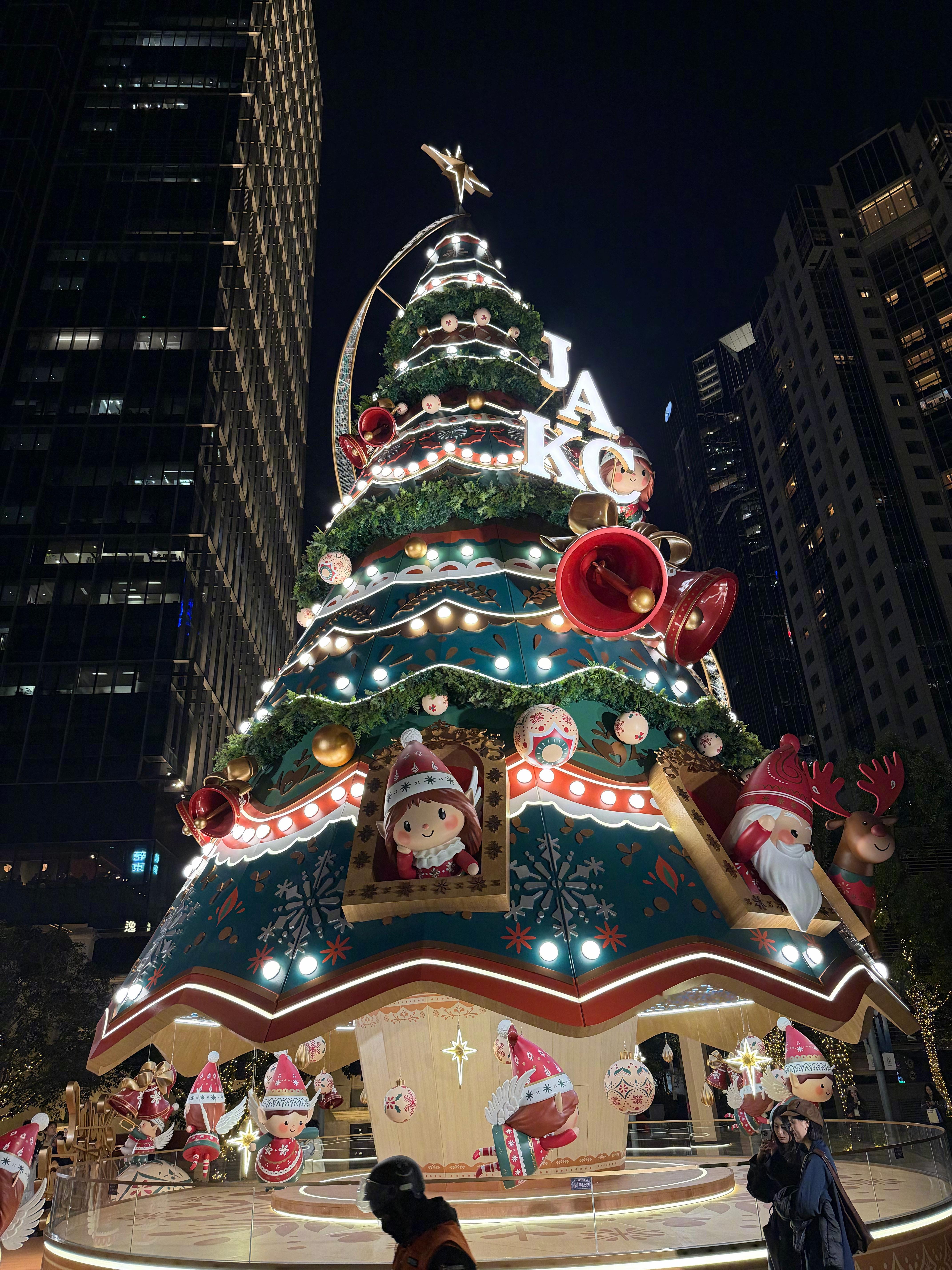 提前祝大家圣诞快乐！🔔🎁节日季收集的一些🎄 也欢迎大家评论区分享你的拍摄，