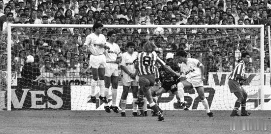 【伯纳乌魔咒克死皇马和穆里尼奥】5月18日讯，包括本次决赛，皇马与马竞在国王杯决