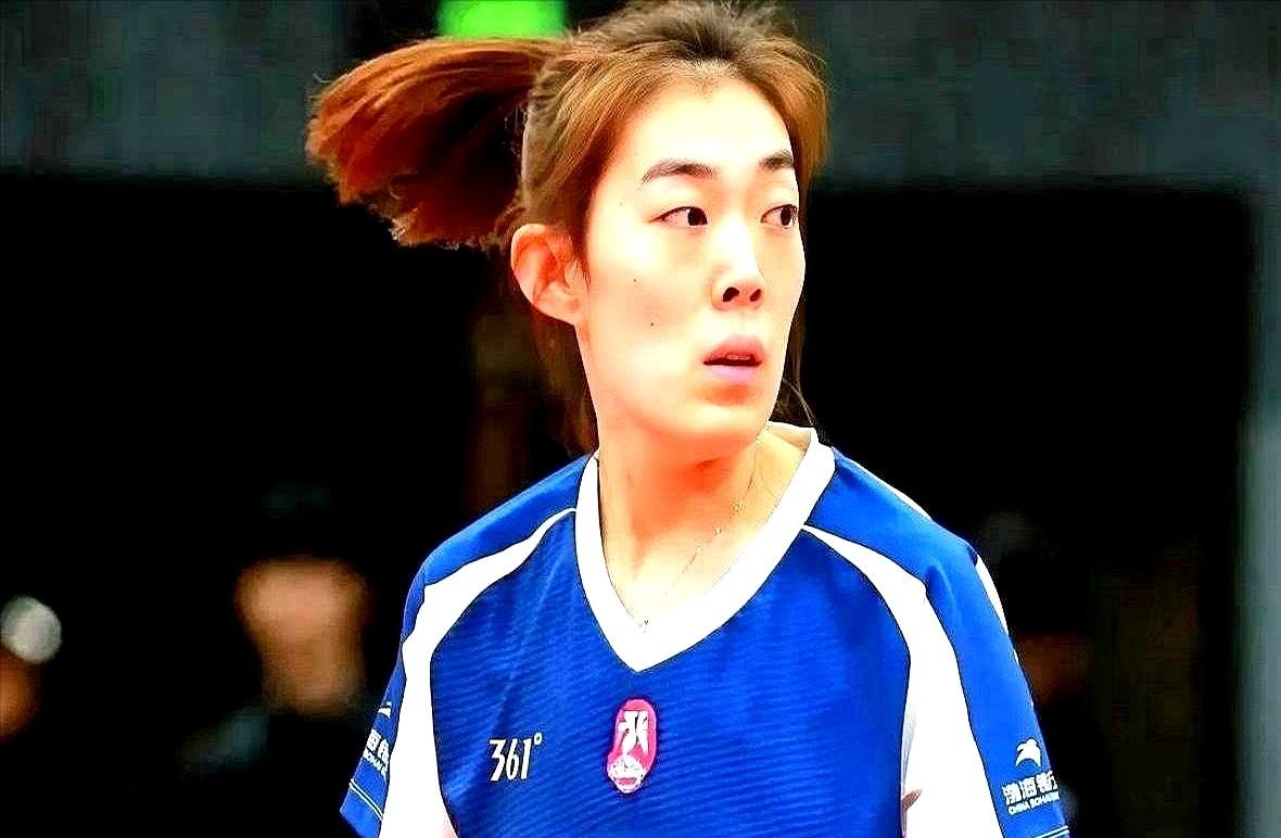 29岁，她递了退役申请，队里没批！

就这么被“硬留”了下来。

最难受的不是别