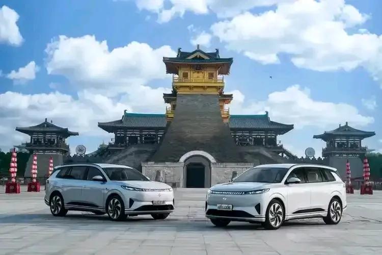 十款质量好又耐开的汽车
1：大众朗逸
2：大众宝来
3：本田飞度
4：丰田威驰