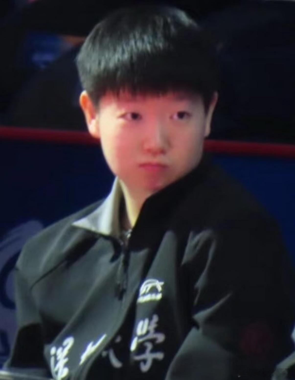 孙颖莎世萌一！ 宝宝新年快乐！我们新加坡见