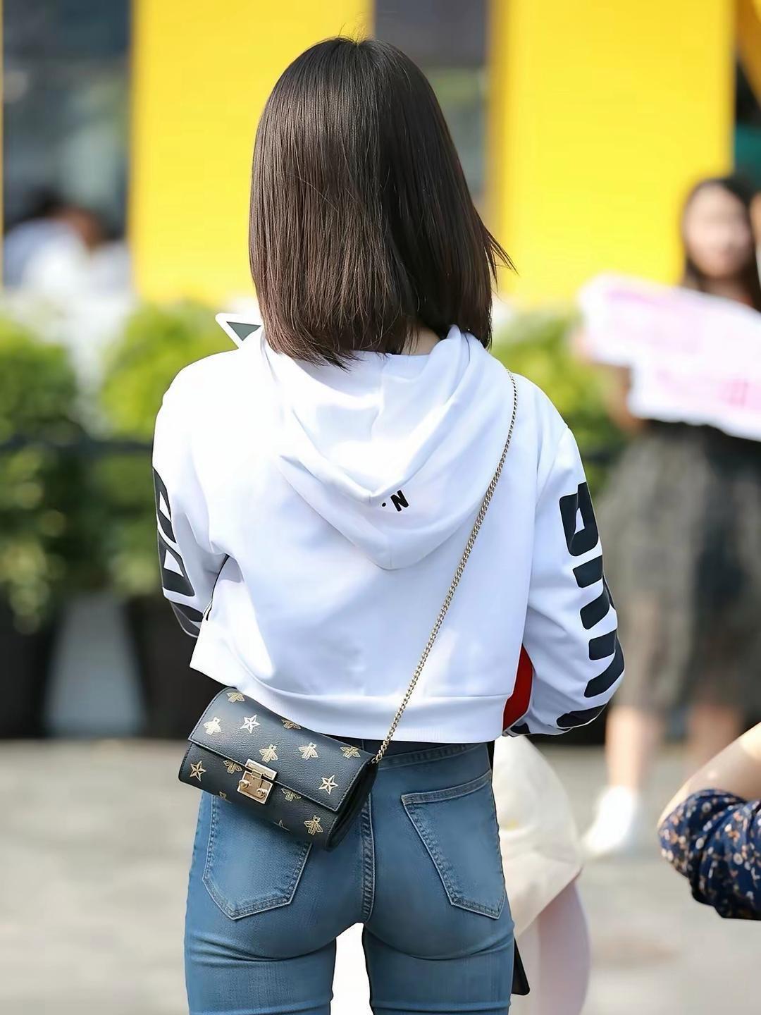 怎么看都有点不一样呢