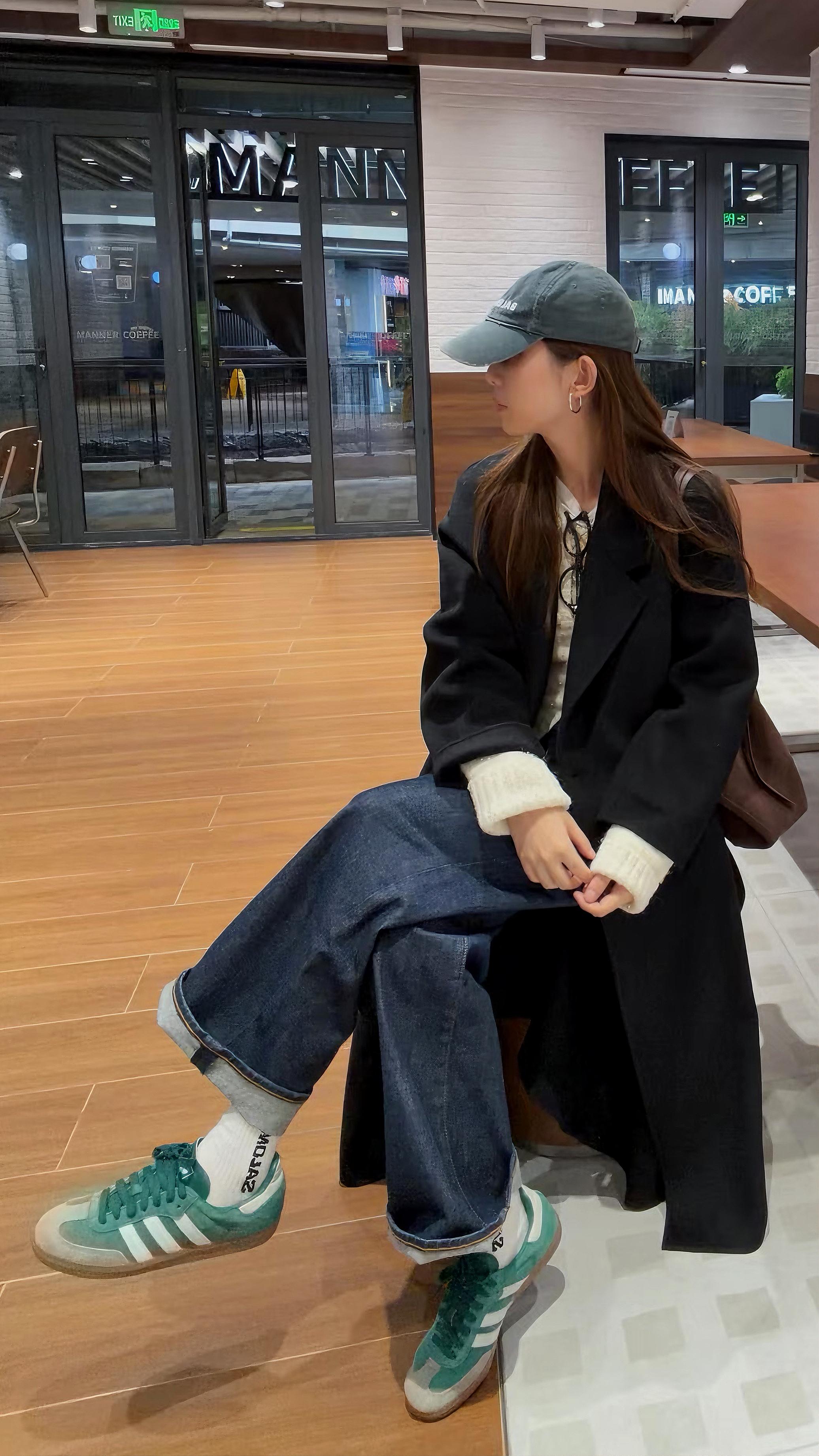 日常通勤穿搭。