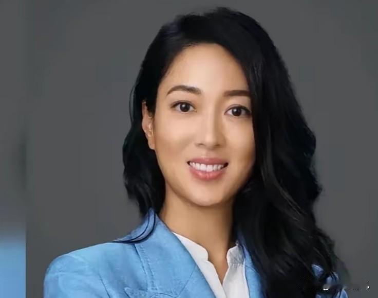 郭惠光提议港校重中文教学 引内地名校入港背后深意几何？根据新加坡联合早报4月16