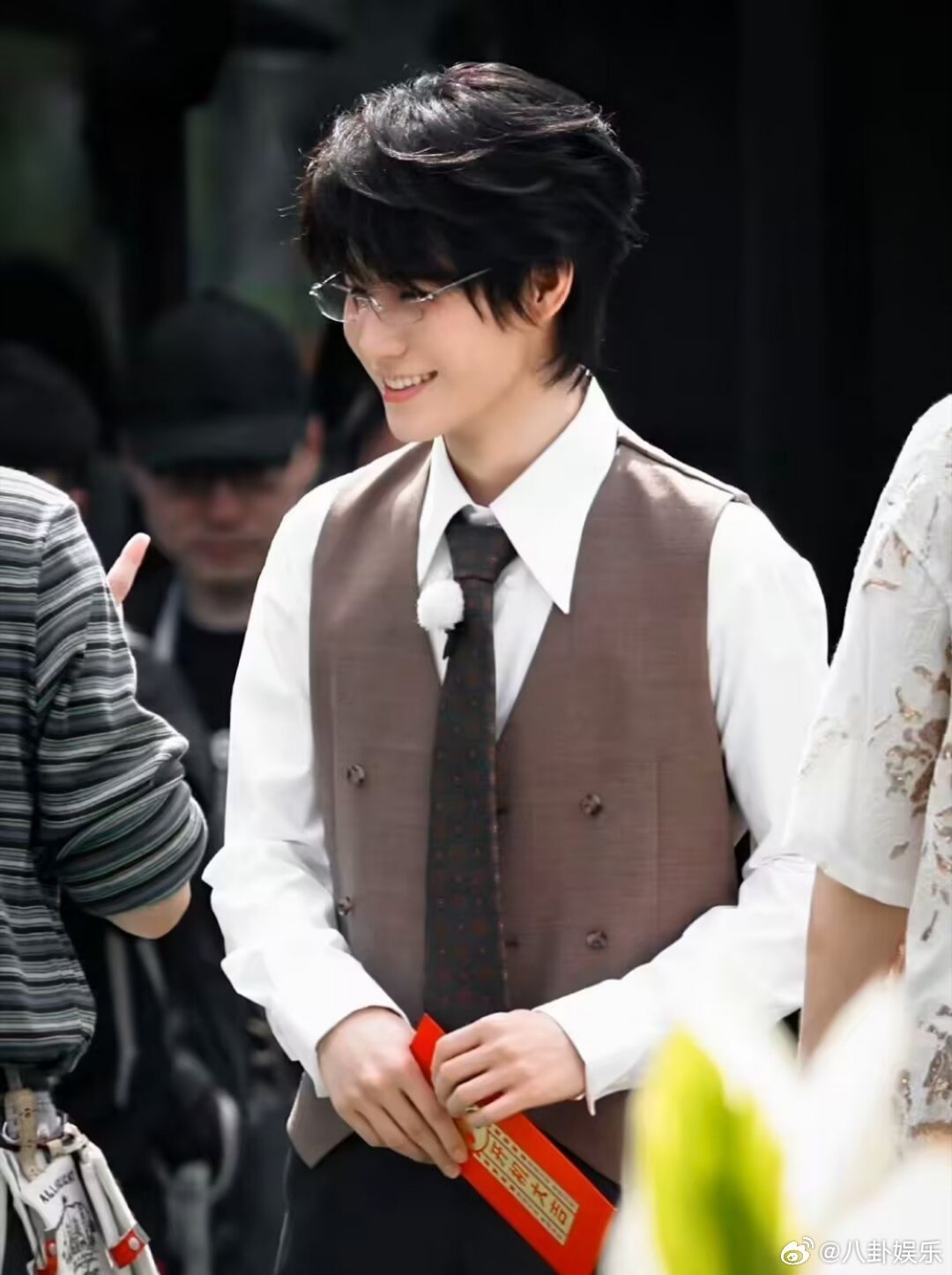 张真源跑男挡不住的青春气息跑男里的元气担当张真源！笑容清爽感染力满分，游戏环节活