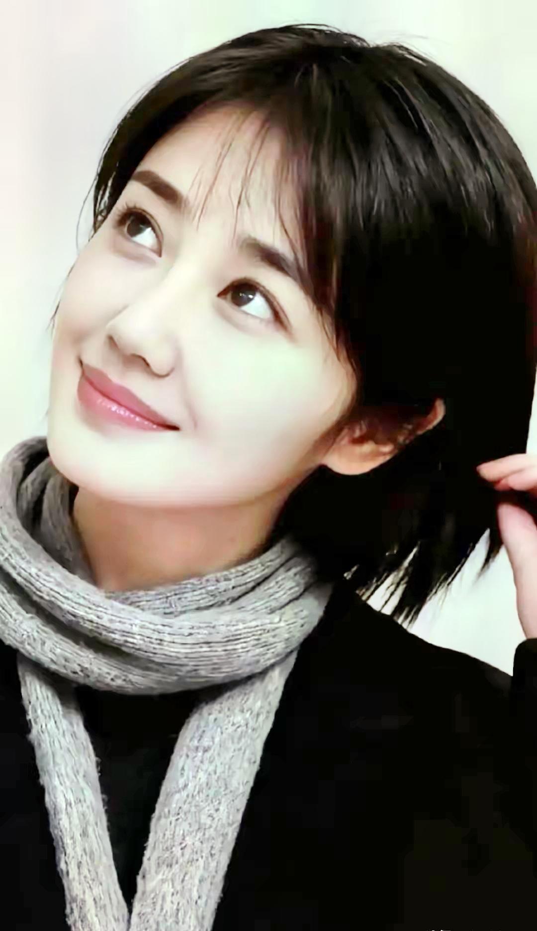 这样的短发妹纸做你女朋友可以吗？
简约短发女神 那些让你心动的女神都有谁 最喜欢