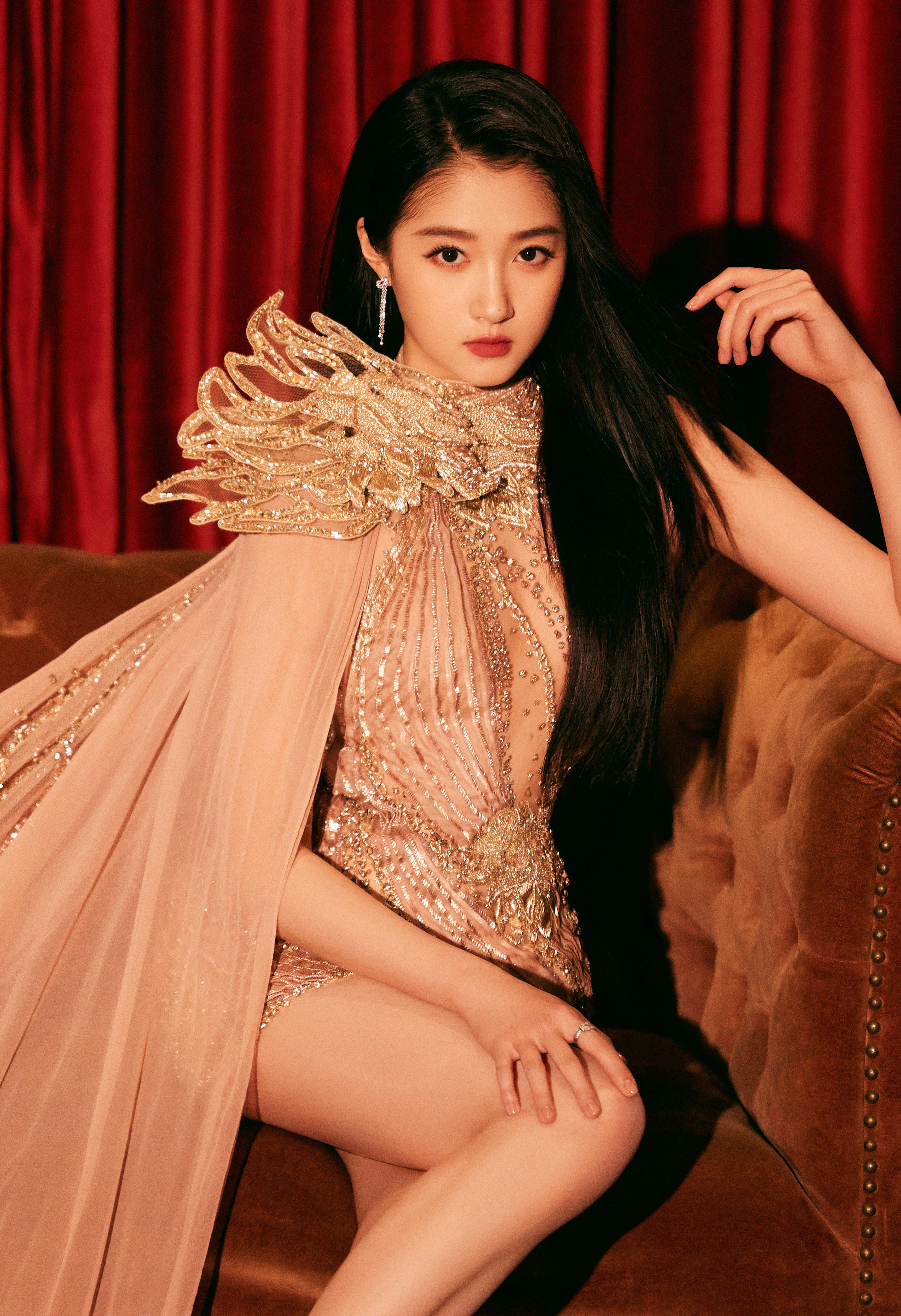 👠关晓彤 