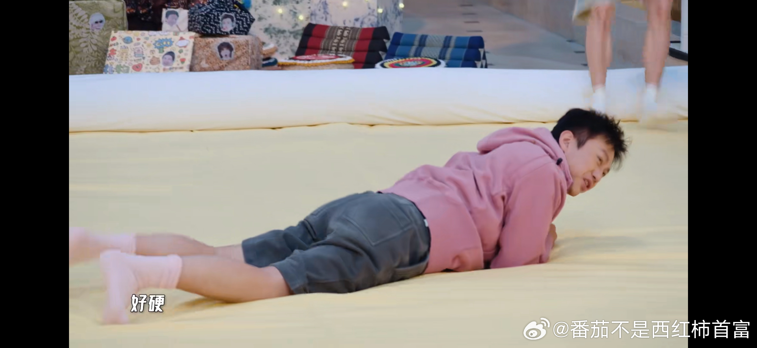 邓超鹿晗陈赫黄金左脸天团邓超五哈回应瘦成男大 邓超这身穿搭真的很男大哈哈哈哈哈