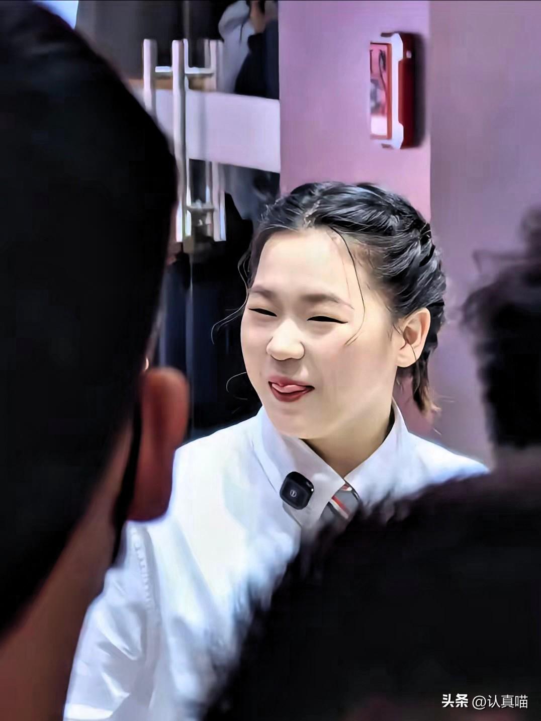 看了全红婵参加万家乐活动，
有件事我一直不敢说，
不知道大家有没有发现，其实全红