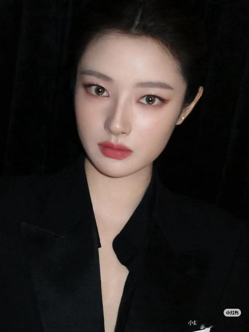王亚飞貌似总是陷害徐若晗啊，有什么深仇大恨啊？ ​​​