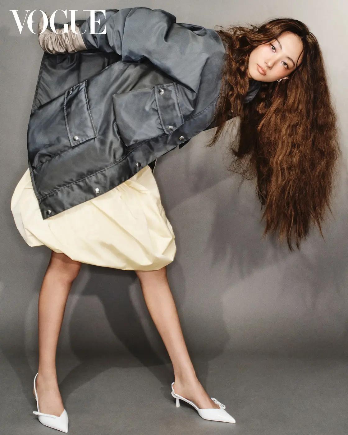 眉毛画法好像与以往不一样？带着一丝古典美～ 