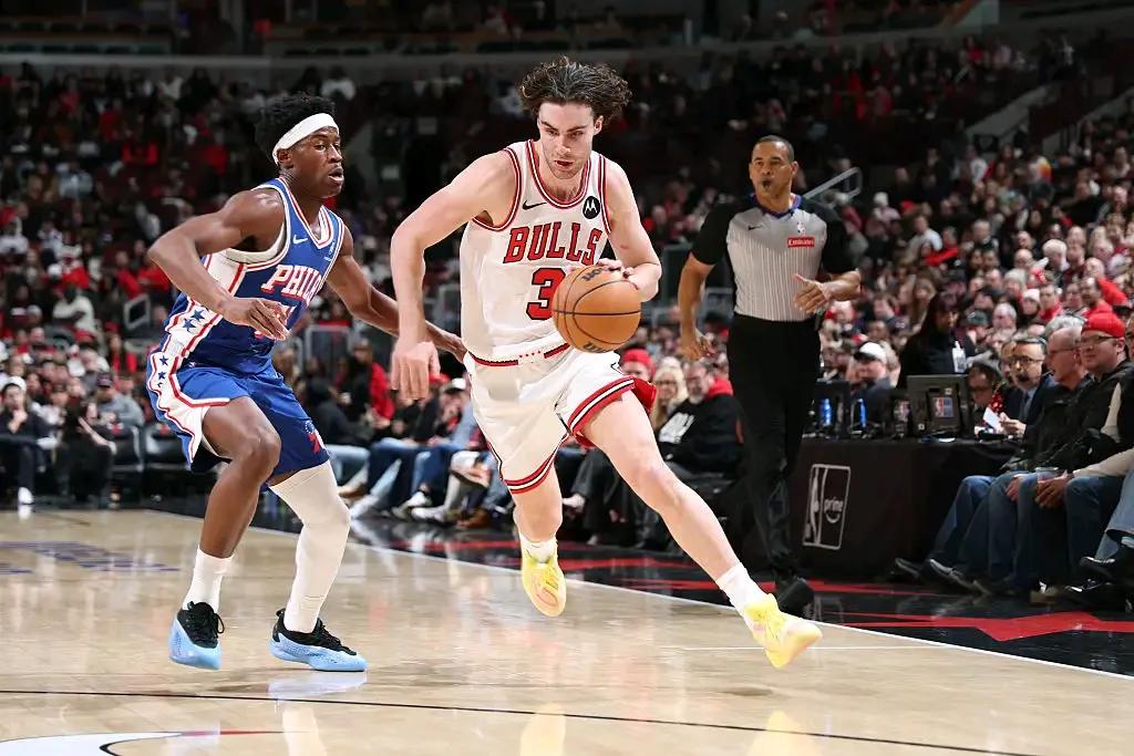 76人输给公牛，我觉得恩比德和乔治就是两个大笑话，76人白瞎了给他们两个那么高的