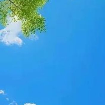 正能量[超话]正能量 别老盯着天上掉馅饼，赶紧脚踏实地做好人、做好事，福气自然就