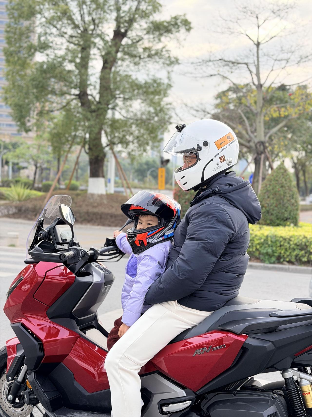 今年春节学会一个新技能
骑摩托车回村过年🧨【来自懂车帝车友圈】
