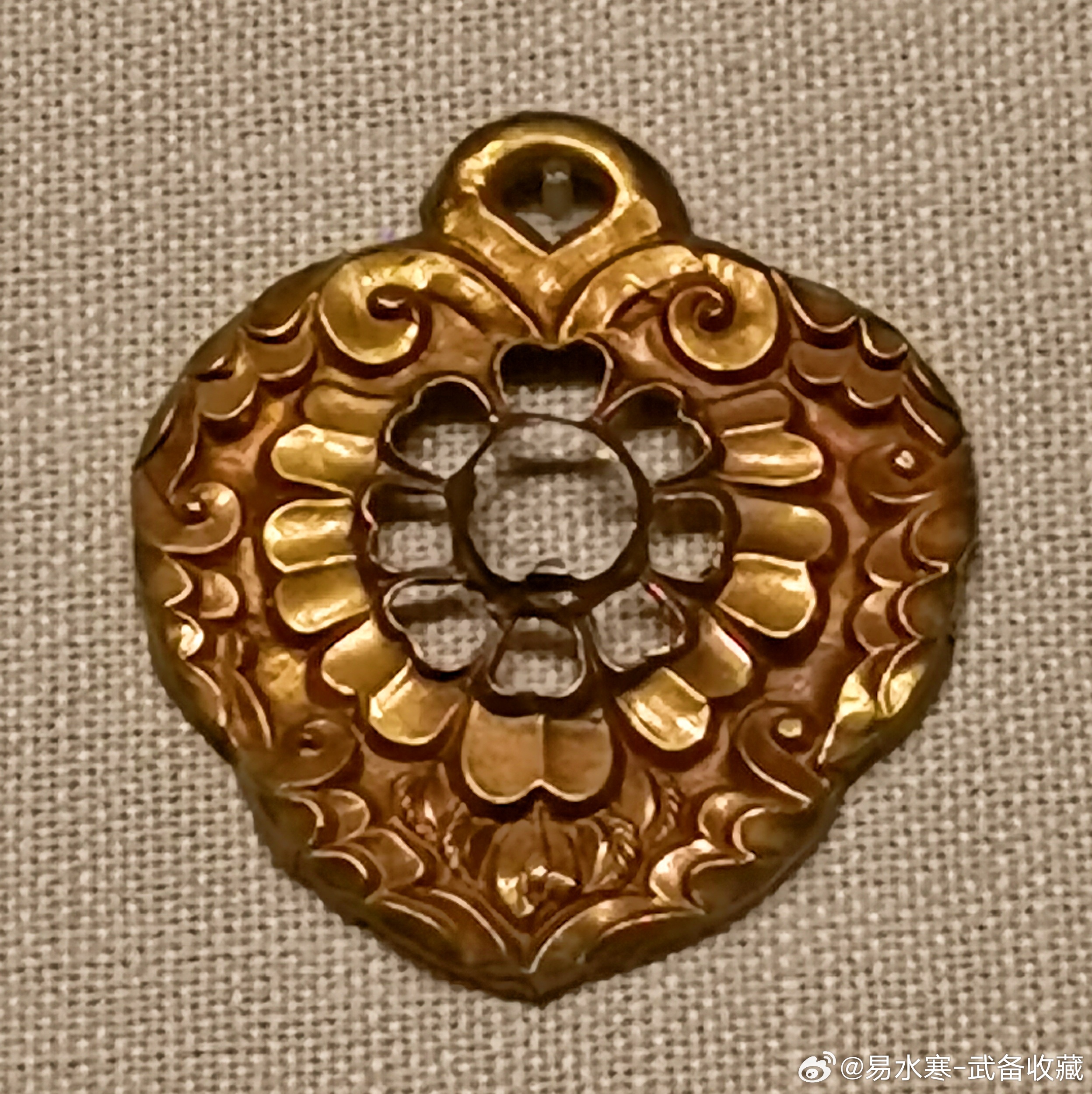 文物文物 唐花叶纹金饰 