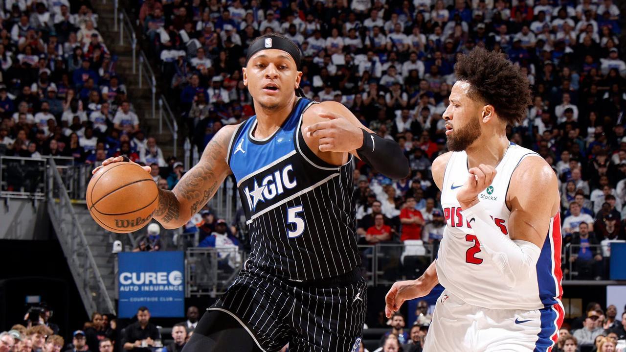 保罗·班切罗在周日晚发挥出色，砍下23分、9个篮板和4次助攻，带领东部第八的奥兰