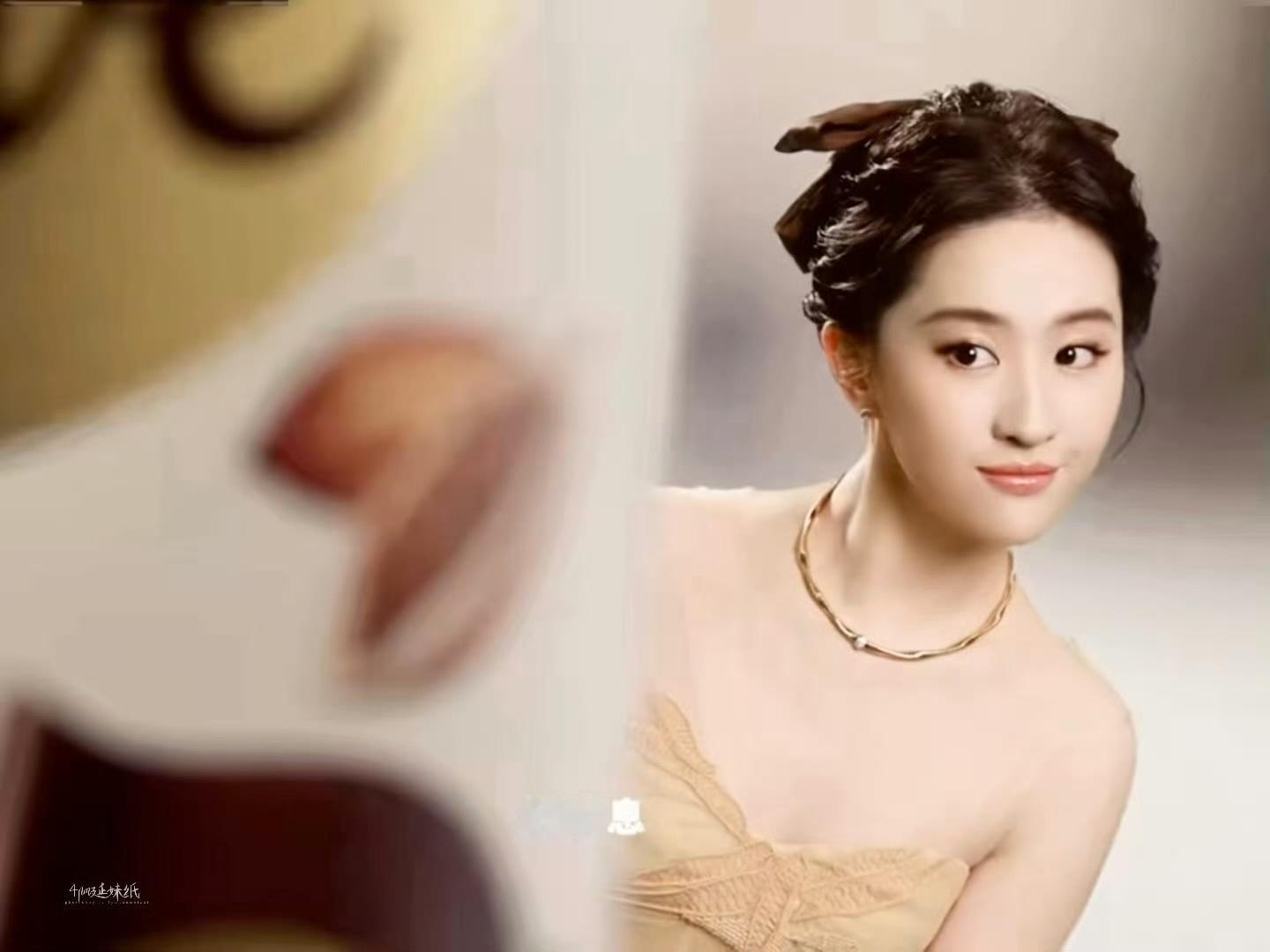 刘亦菲游艇随拍刘亦菲在线教我自拍