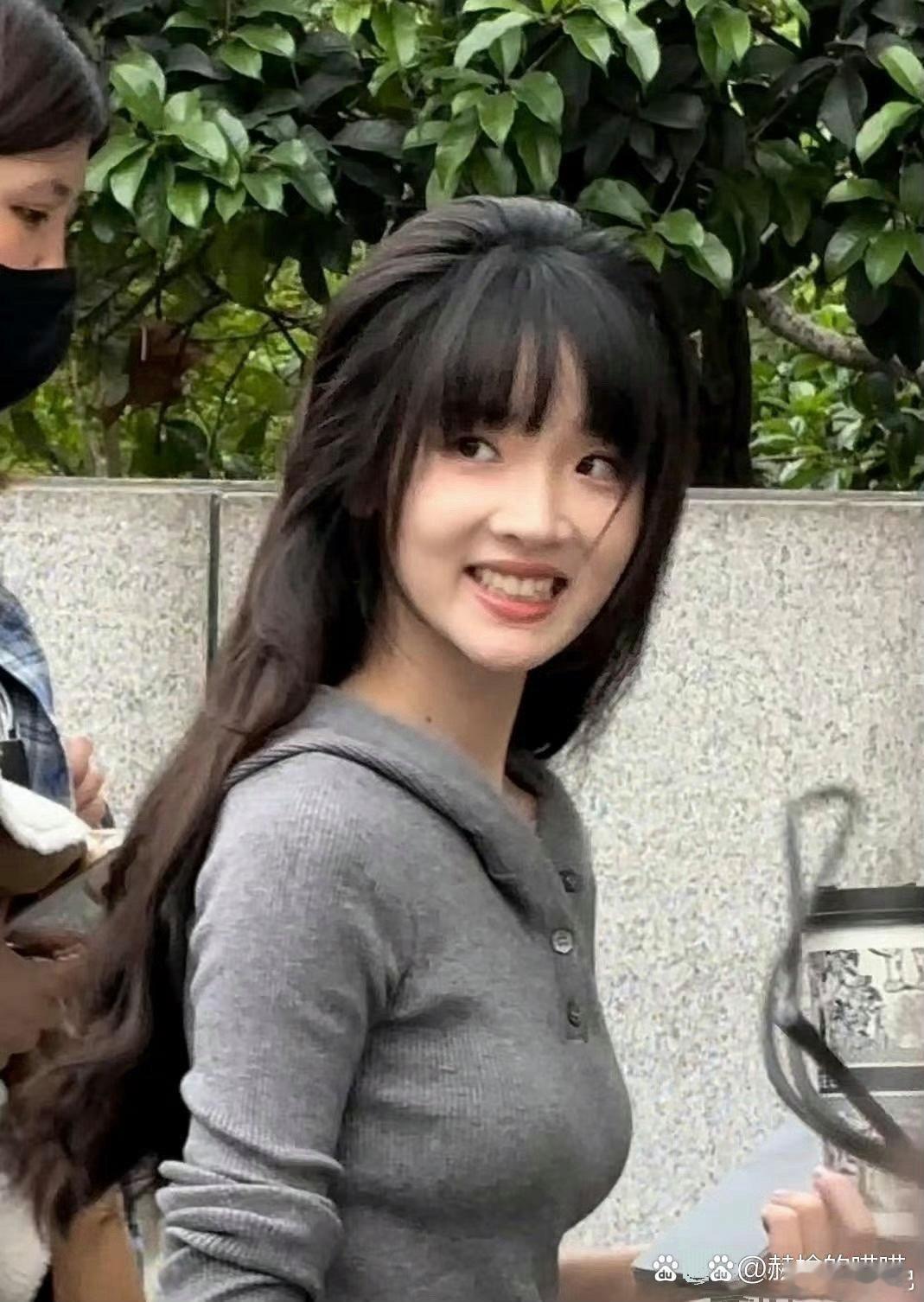 很多人说张淼怡的颜值，在娱乐圈里相对来说有些普通 ? ​​​