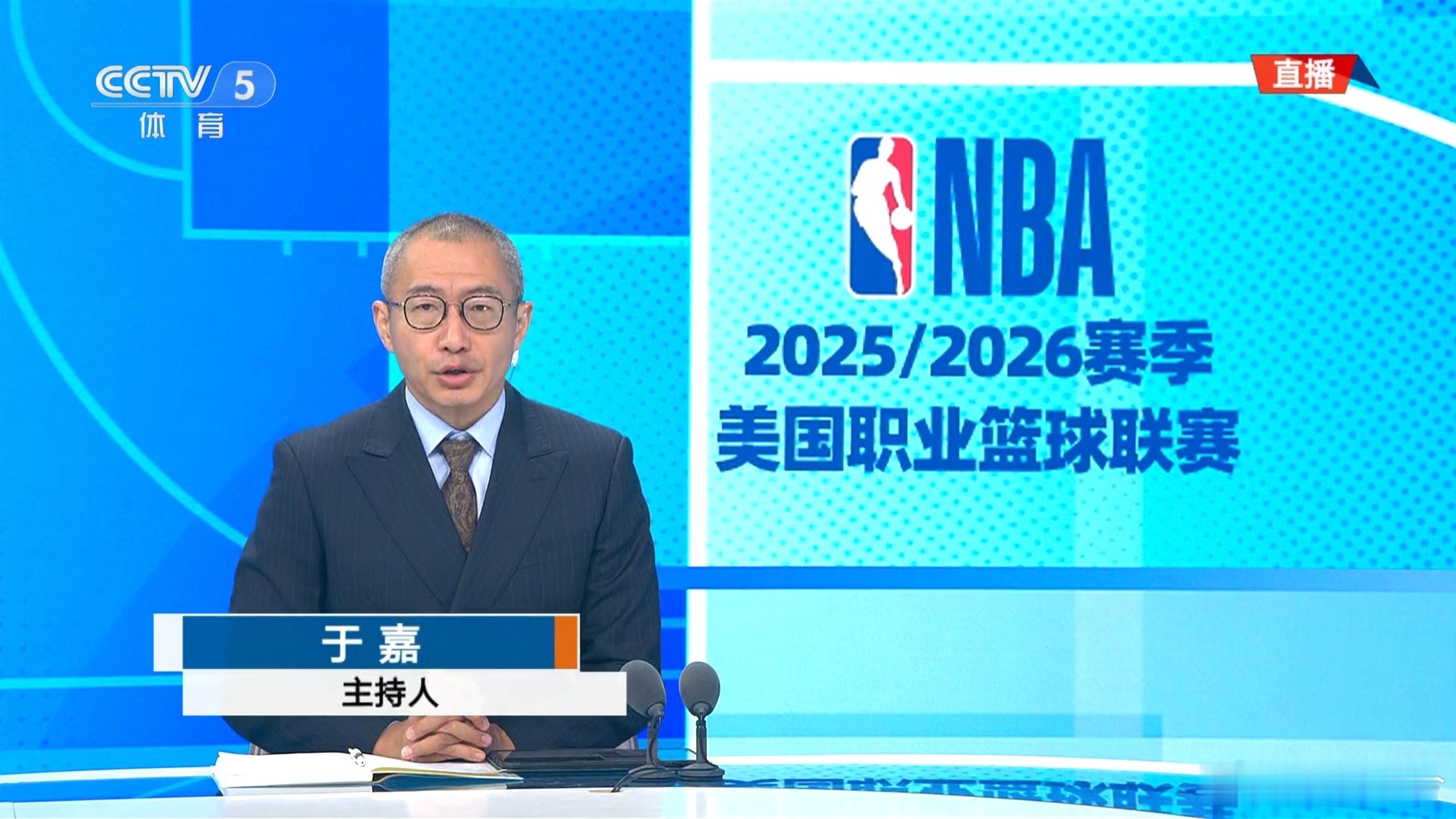 周末CCTV5转播NBA，两场球选的不错，开拓者战猛龙，湖人战独行侠，不过开拓者