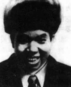 1943年，毛泽民被“新疆王”盛世才杀害，6年后，他在逃亡台湾前夕，岳父一家老少