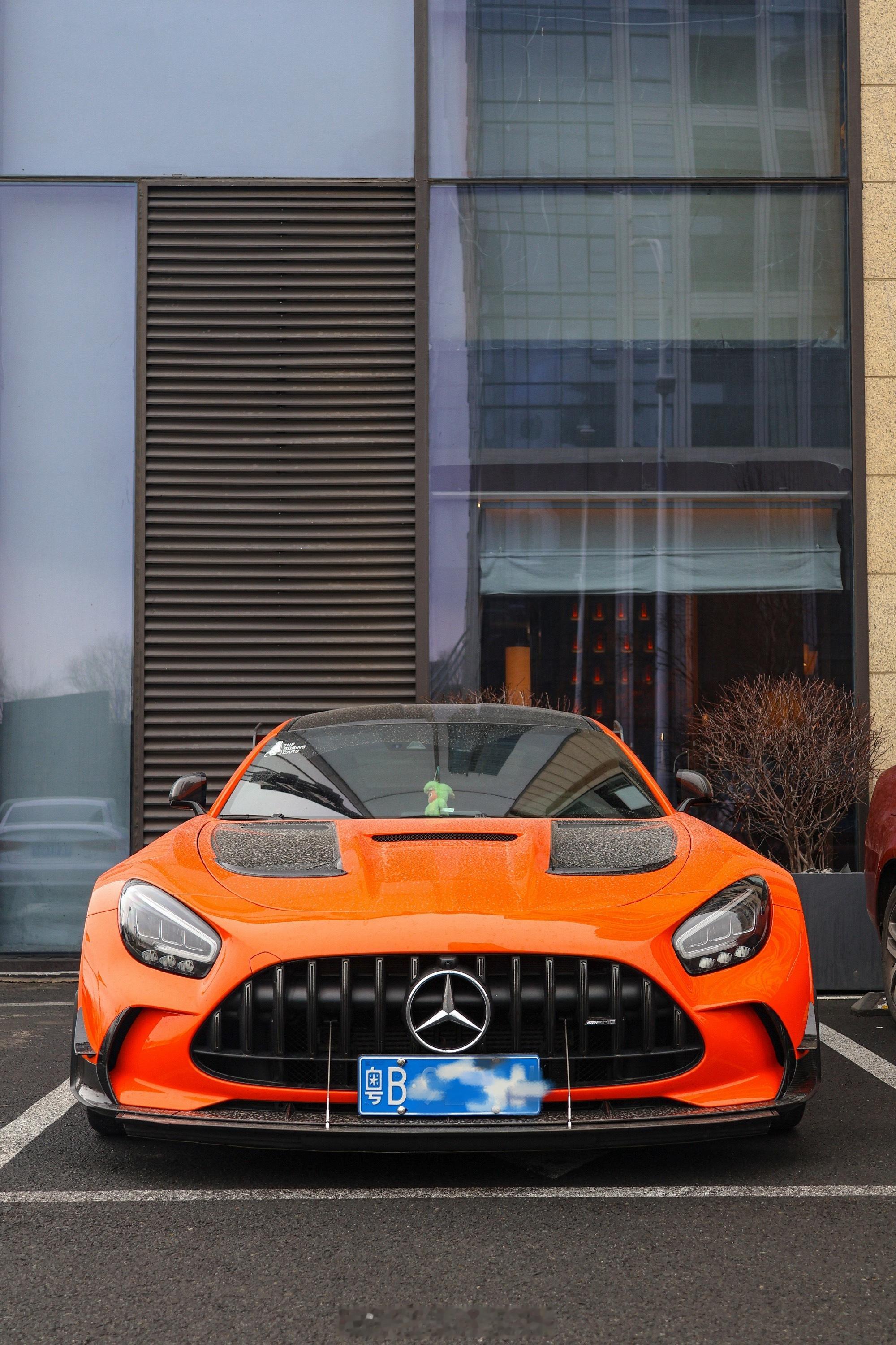 得有一年没见过这台AMG GT BlackSeries没想到在家楼下停好几天不好