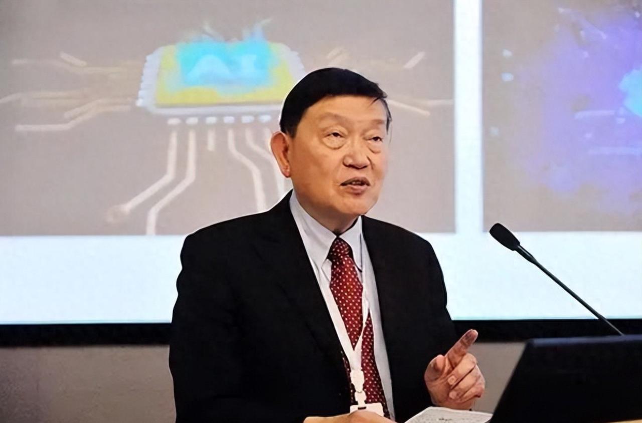 20年前，74岁芯片狂人，面对台积电董事长的威胁，他毅然放弃亿万股票，只为换一个