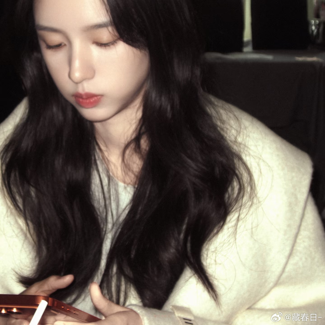 女生头像｜女明星｜春日｜氛围感周也 