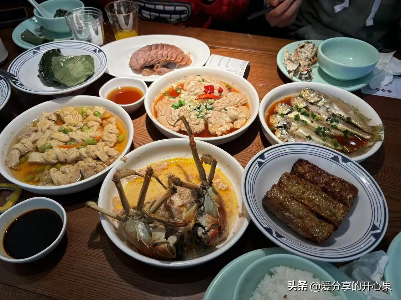 周末可不得吃顿好的嘛

大餐大餐