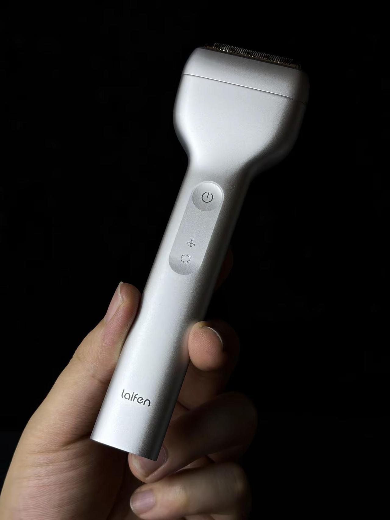 徕芬电动剃须刀T1 Pro，一言难尽。之前一直就想买，但也是怕美丽废物，忍住了。