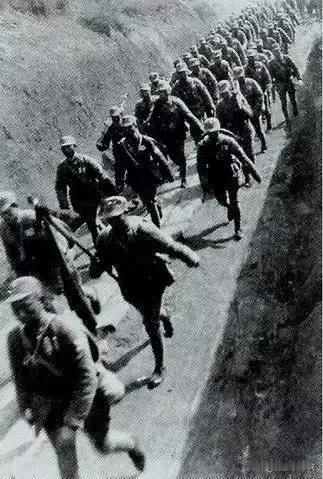 1941年，被后世称为“抗战史上最大耻辱”的中条山战役爆发，中国军队伤亡近10万